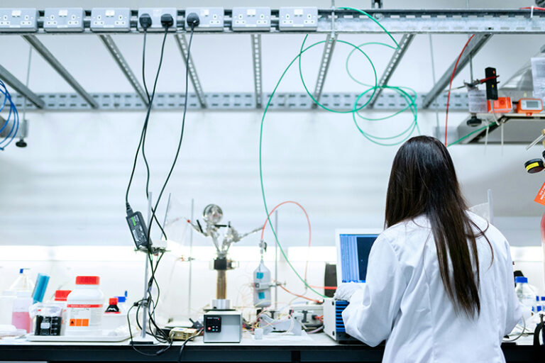 How Can AI and ERP Systems Enhance Johor Bahru’s Cosmetics Industry?